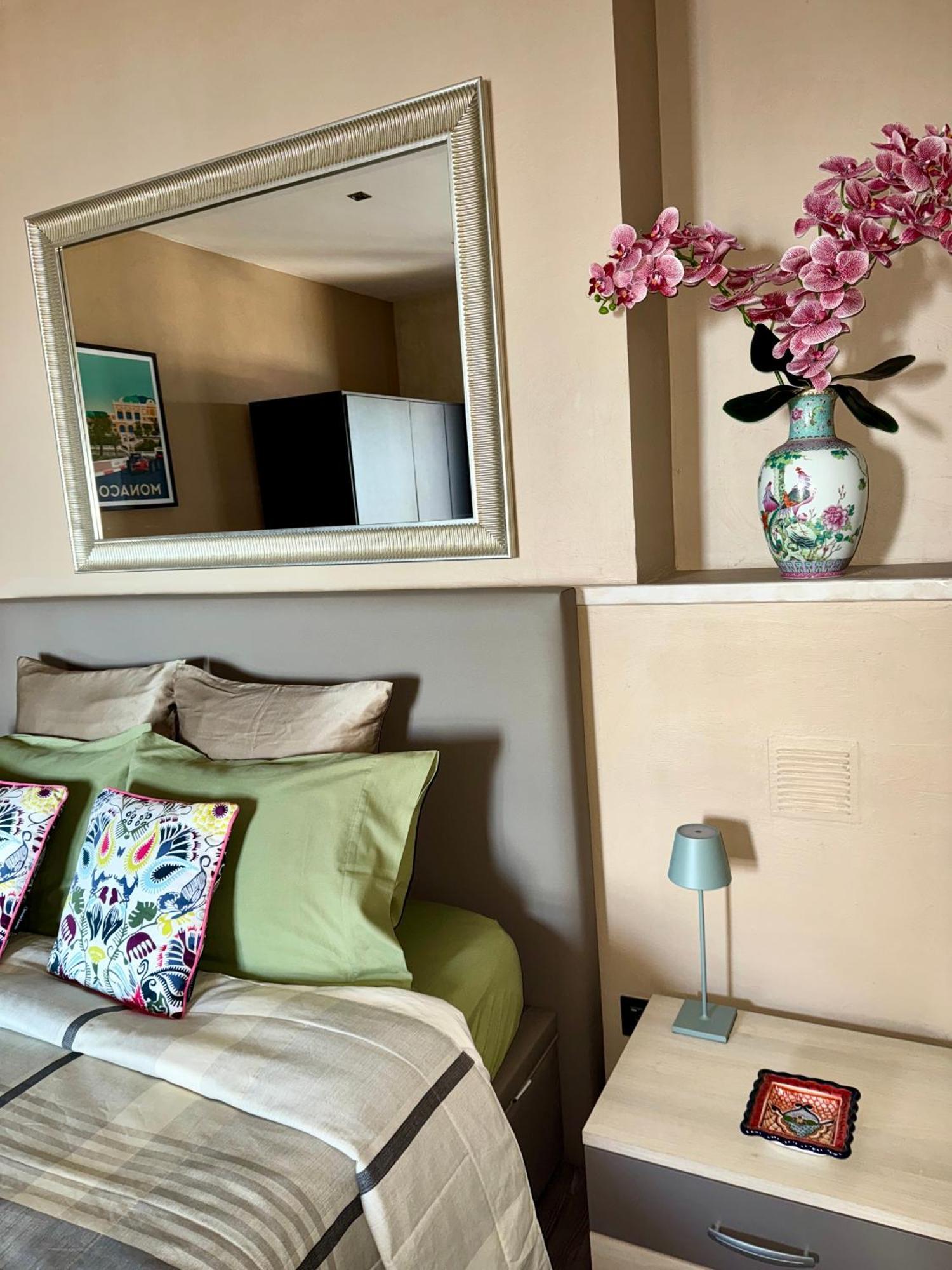 Appartement Jardin Exotique Cap-d'Ail Buitenkant foto
